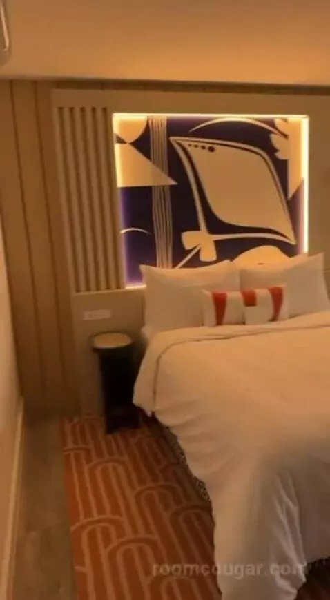 Standard (#220) bed picture #3