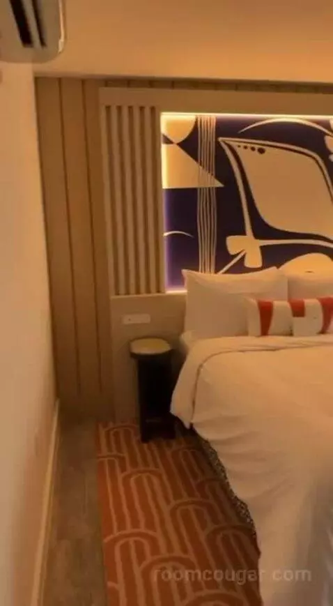 Standard (#220) bed picture #5