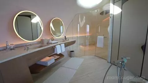 Overwater Villas bathroom picture #4