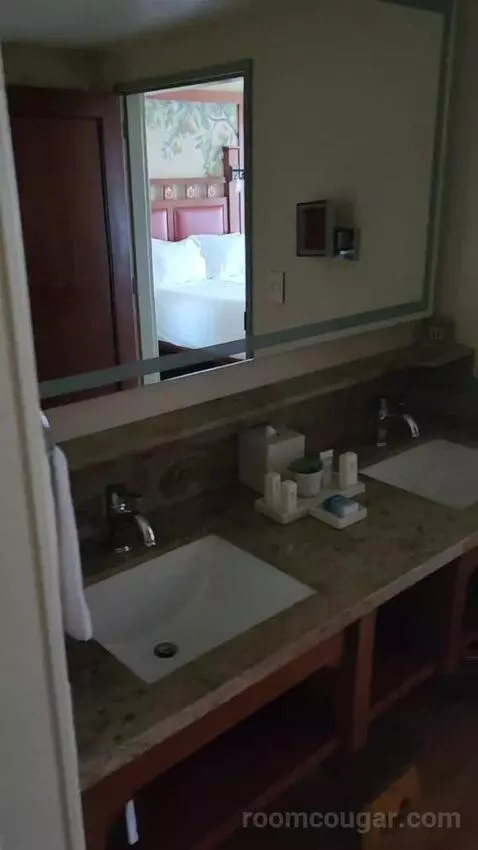 2 Bedroom Suite (#4327-4329) bathroom picture #5