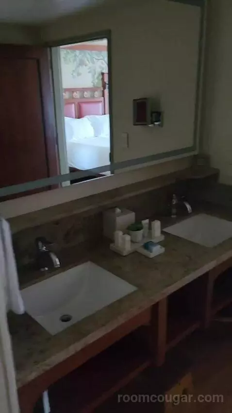 2 Bedroom Suite (#4327-4329) bathroom picture #6