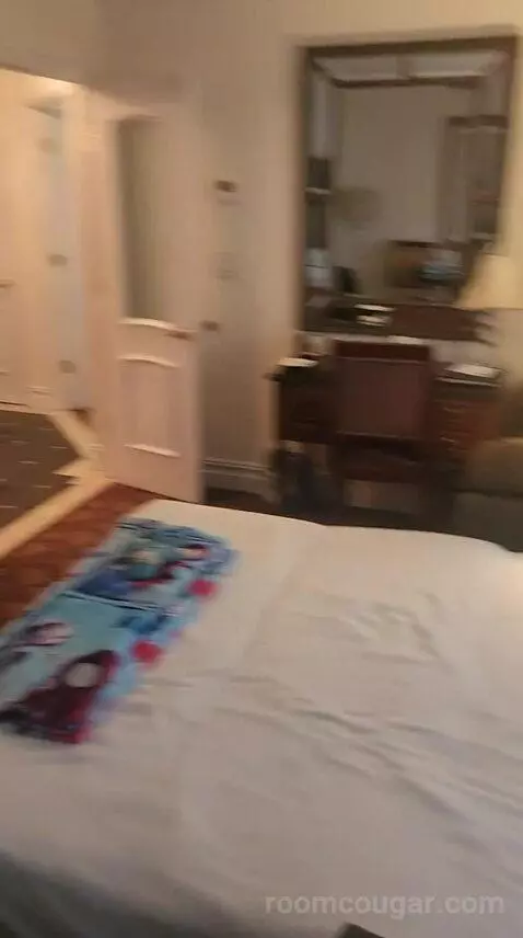 Luxury One Bedroom Suite - King Bed (6F) bed picture #10