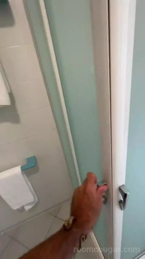 Standard (#206) bathroom picture #12