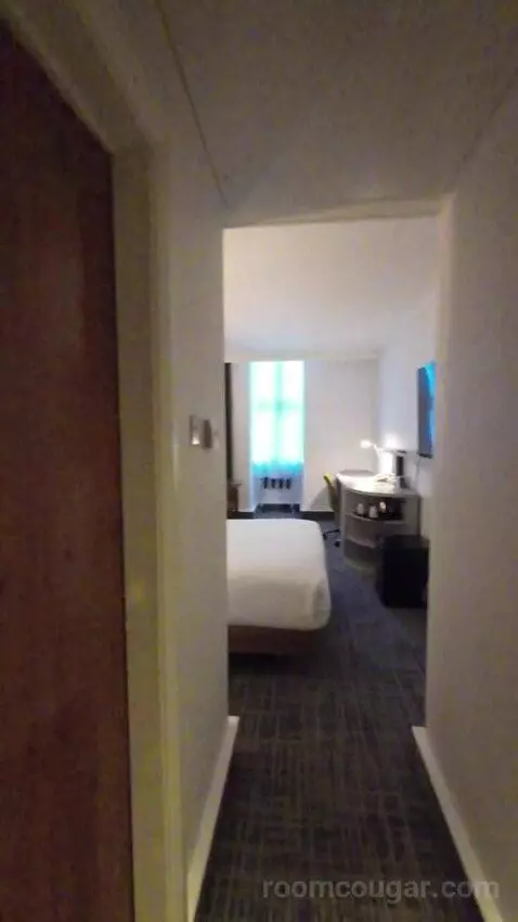Double Guest Room (#633) picture #17