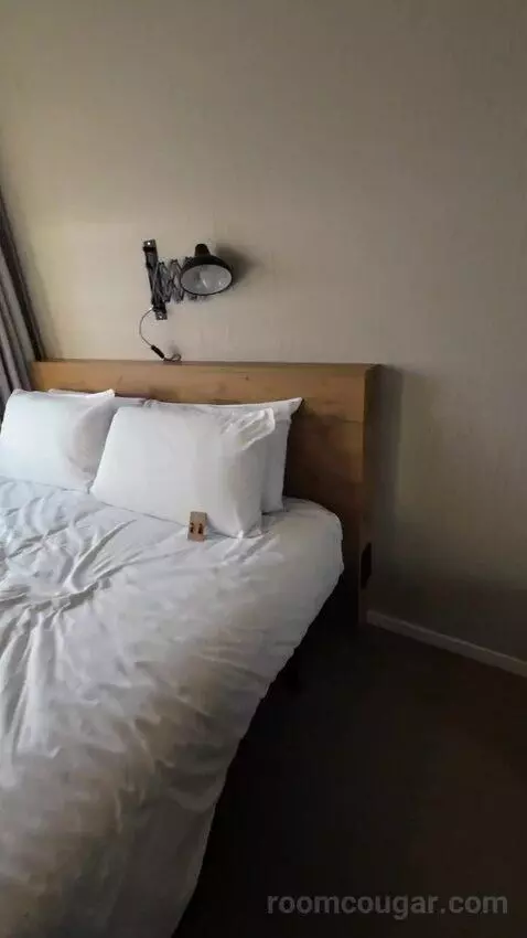 Double Room with River View (#165) bed picture #10