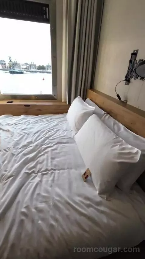 Double Room with River View (#165) bed picture #3