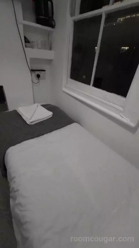 Single Room with Private Bathroom (3A) bed picture #10
