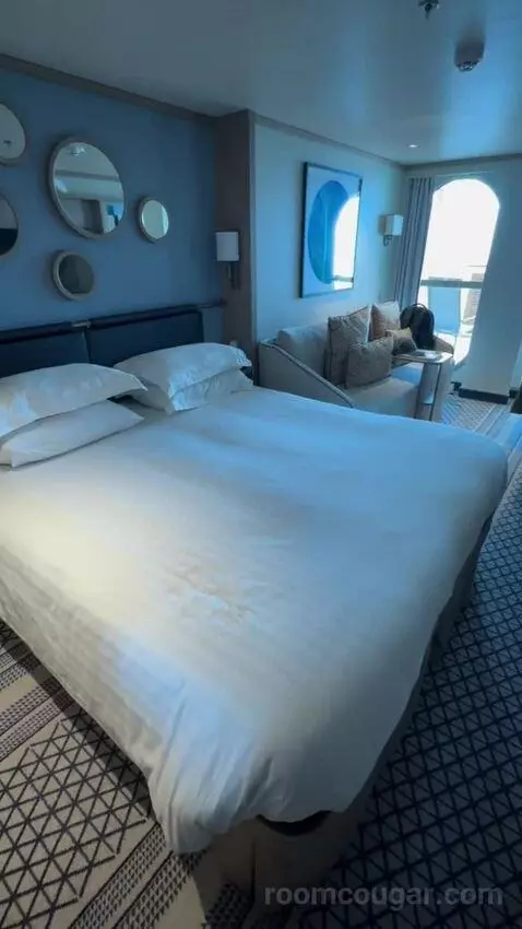 Balcony Cabin (#9.104) bed picture #5