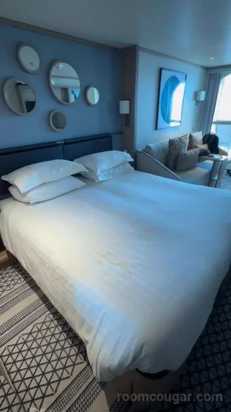 Balcony Cabin (#9.104) bed picture #7