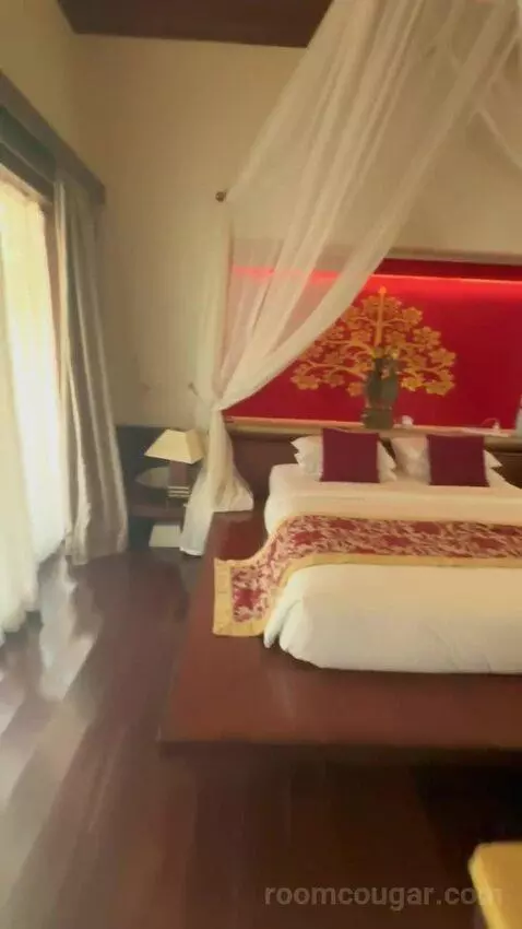 Superior Pool Villa (#104) bed picture #11