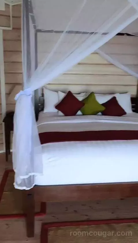 Sangu Water Villa (#505) bed picture #2