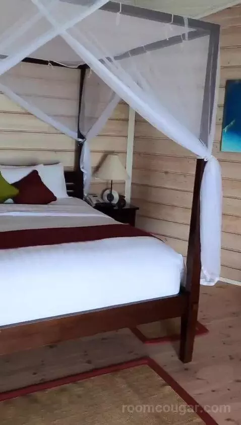Sangu Water Villa (#505) bed picture #7