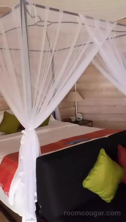 Premium Beach Villa (#211) bed picture #1