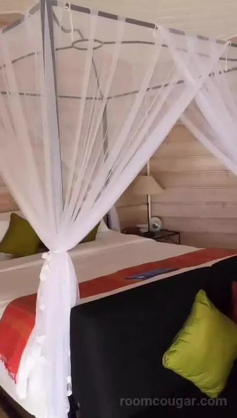 Premium Beach Villa (#211) bed picture #2