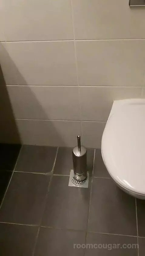 Standard (N/A) bathroom picture #11