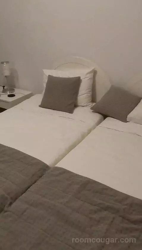 Standard (N/A) bed picture #8