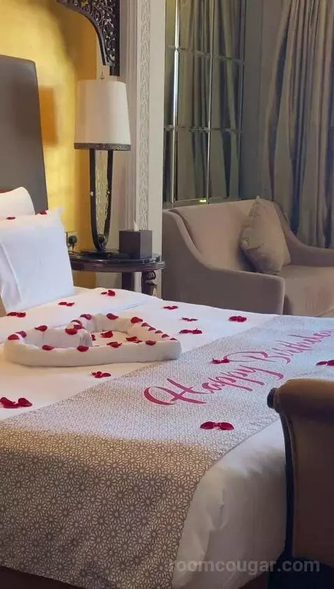 Superior King Room with Balcony, Access To Luxury Spa Facilities, Kids & Teens Club & Private Cinema (N/A) picture #3