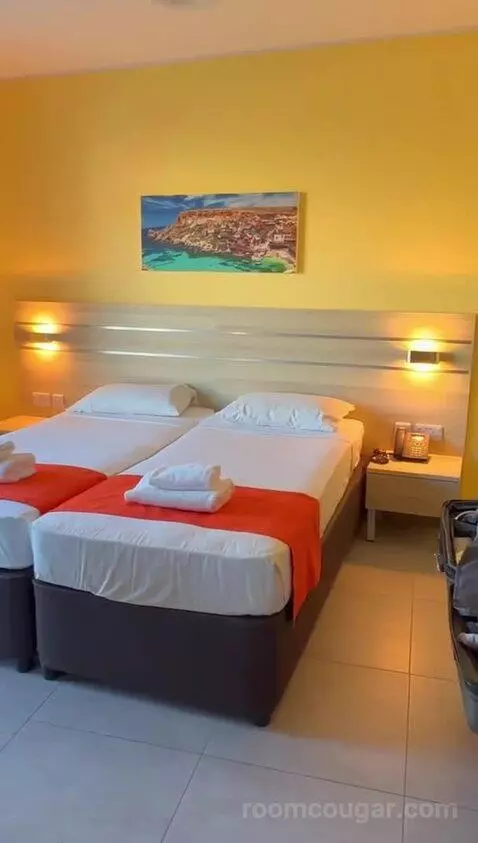 Standard (N/A) view picture #1