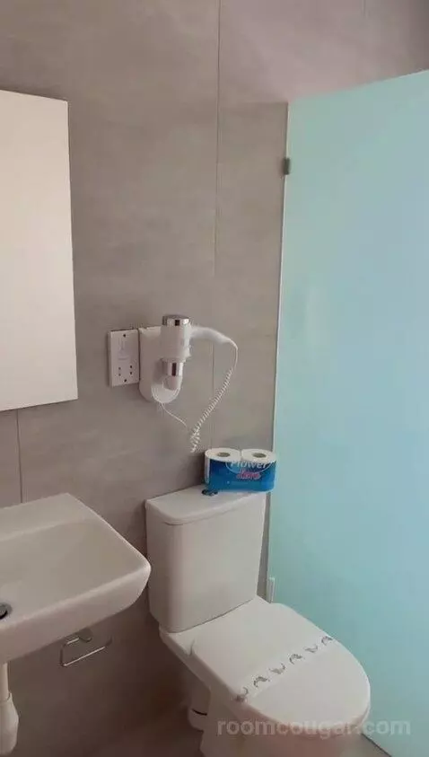 Standard (N/A) bathroom picture #6