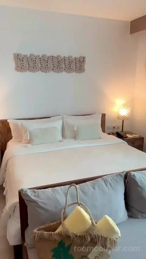 Standard (A208) bed picture #3
