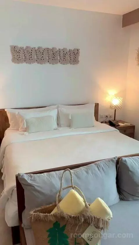 Standard (A208) bed picture #5
