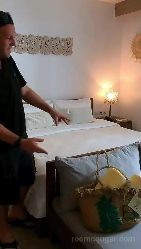 Standard (A208) bed picture #10