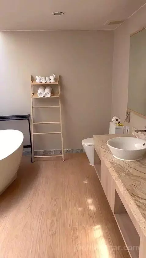 Sea Pearl Room (#8010) bathroom picture #3