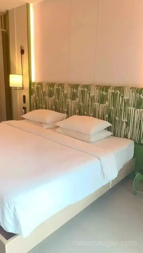 Tropicana Superior Room (#3106) bed picture #1