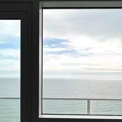 One-Bedroom Oceanfront King Suite with Sofa Bed (#2718) view picture #9