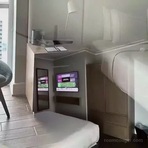One-Bedroom Oceanfront King Suite with Sofa Bed (#2718) bed picture #5