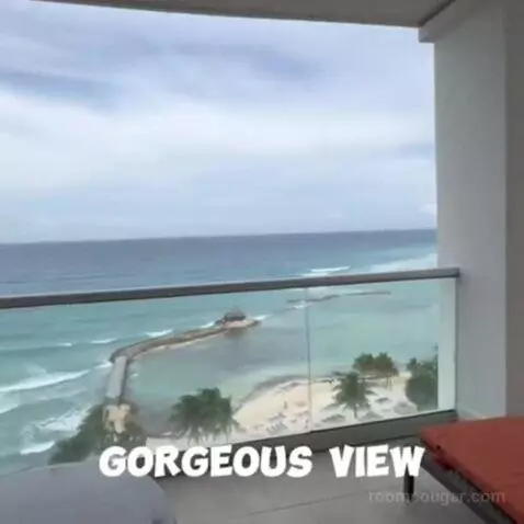Ocean Front Junior Suite King (C807) view picture #3