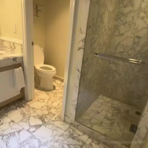 King Room with Ocean View (#2312) bathroom picture #3