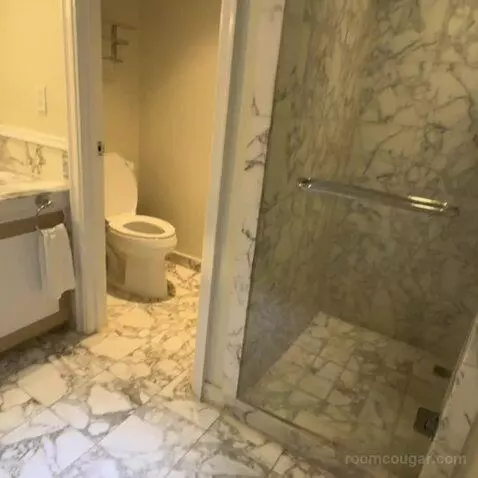 King Room with Ocean View (#2312) bathroom picture #4