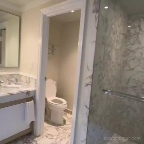 King Room with Ocean View (#2312) bathroom picture #5