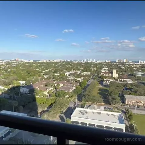 Traditional King Room with City View (#1601) view picture #4