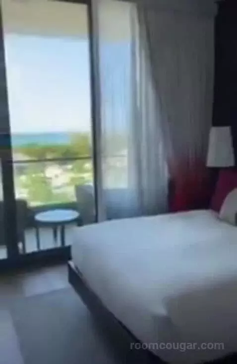 Premium Queen Room with Two Queen Beds - Oceanfront (#6674) view picture #3
