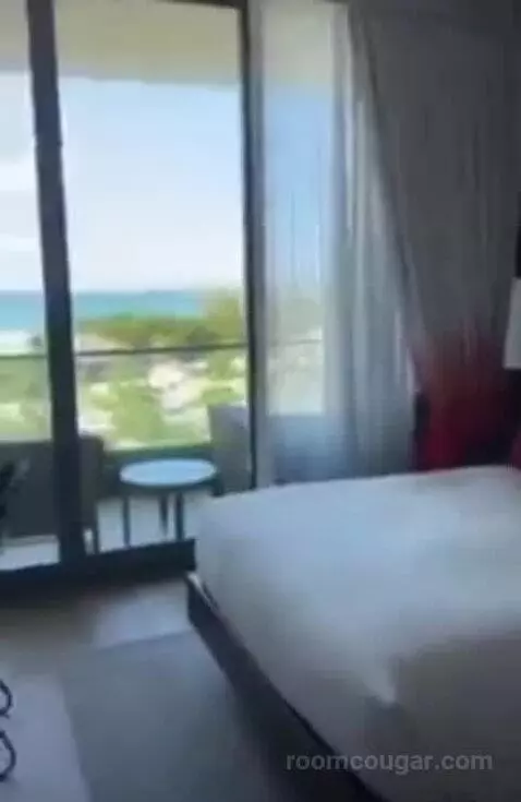 Premium Queen Room with Two Queen Beds - Oceanfront (#6674) view picture #4