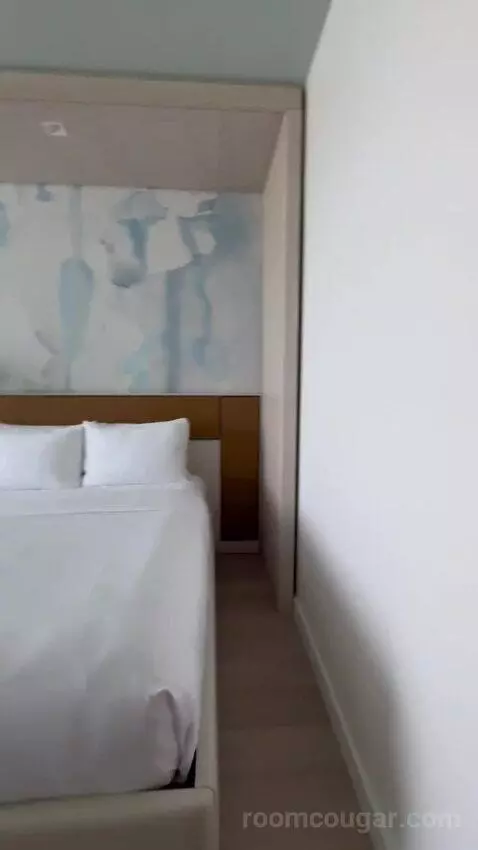 Queen Room with Two Queen Beds and Pool View (#662) bed picture #4
