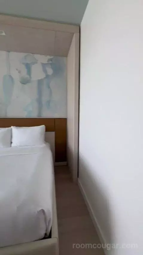 Queen Room with Two Queen Beds and Pool View (#662) bed picture #5
