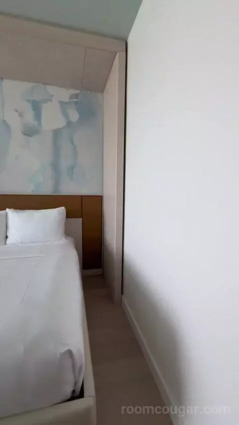 Queen Room with Two Queen Beds and Pool View (#662) bed picture #6