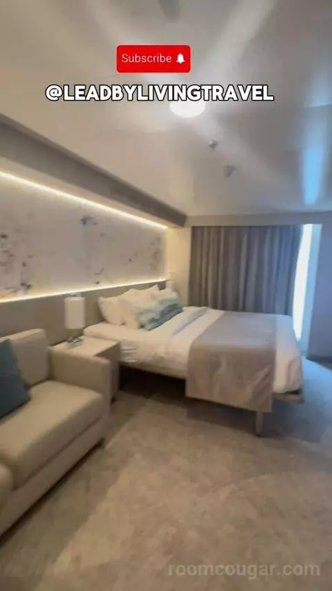 Balcony Stateroom (#10810) bed picture #5
