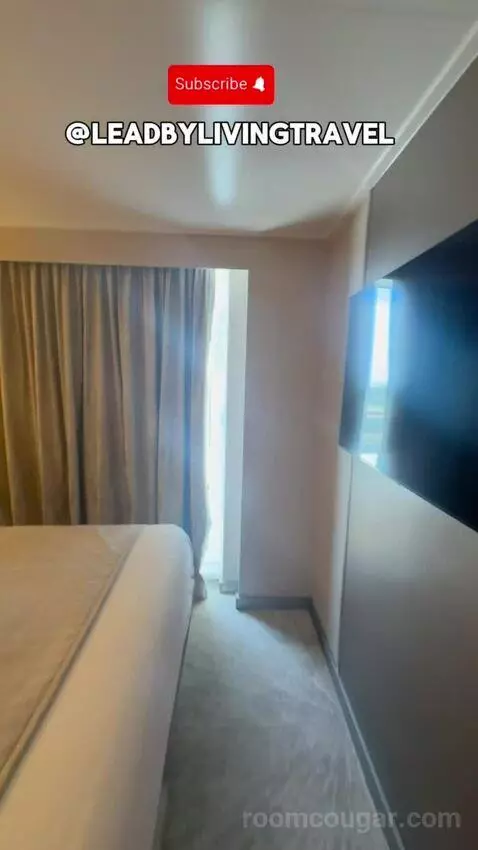 Balcony Stateroom (#10810) bed picture #8