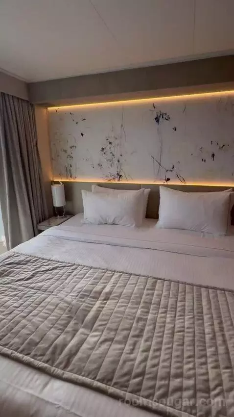 Forward Facing Club Balcony Suite (#10706) bed picture #11