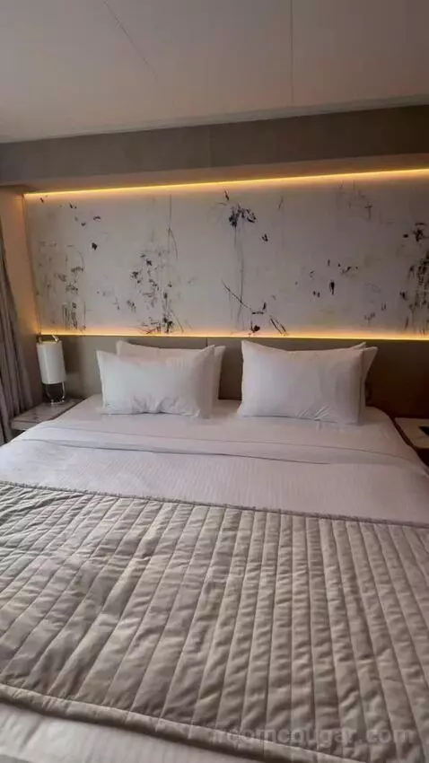 Forward Facing Club Balcony Suite (#10706) bed picture #12