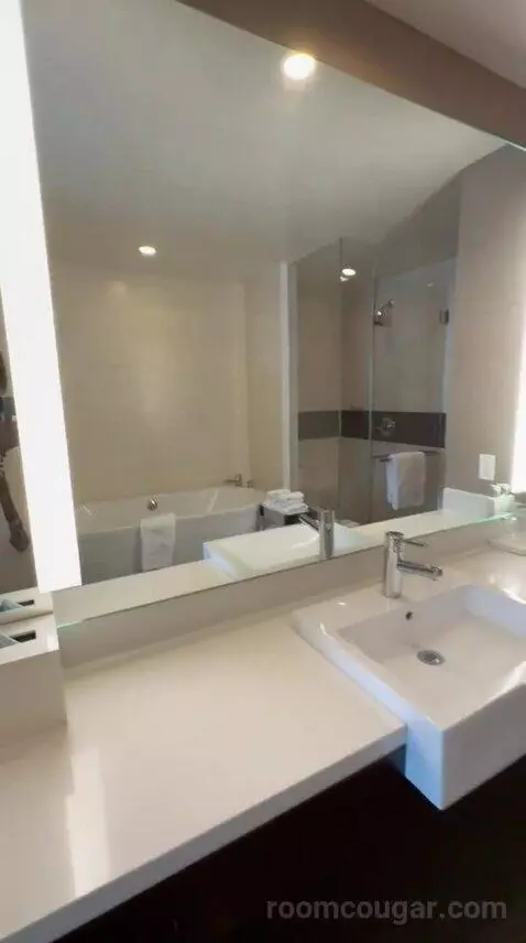 Vdara Suite (#52023) bathroom picture #4