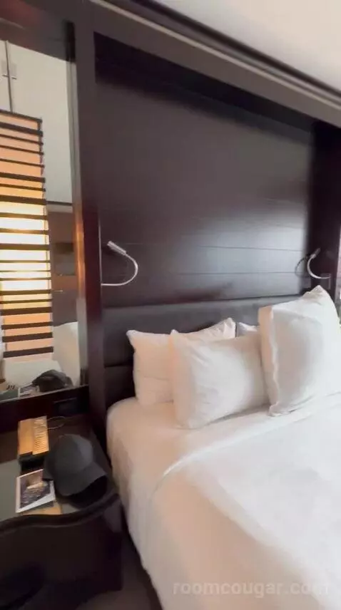 Vdara Suite (#52023) bed picture #7