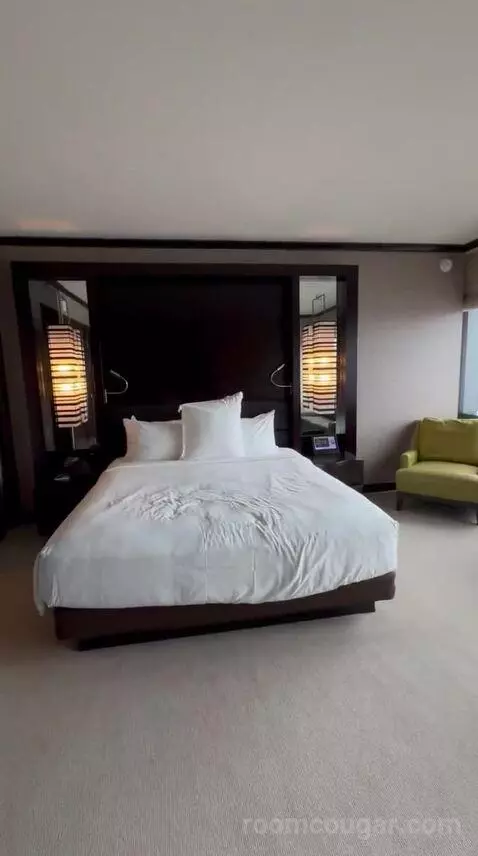 Vdara Suite (#52023) bed picture #12
