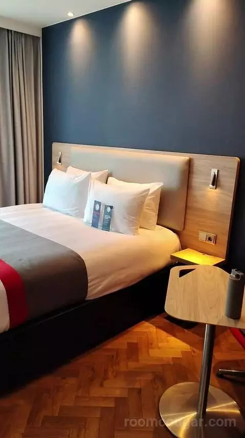 Standard Double Room (#731) bed picture #1