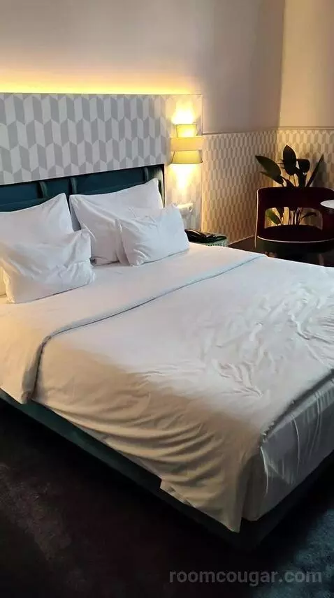 Double Room (#312) bed picture #4