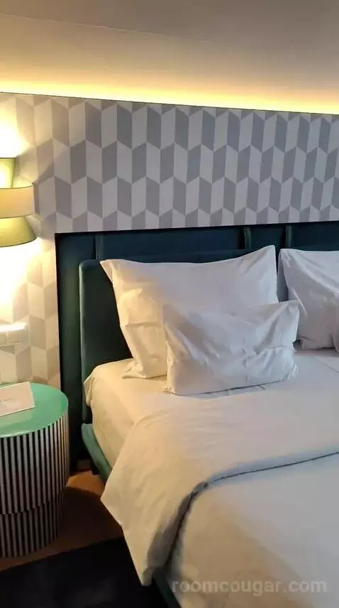 Double Room (#312) bed picture #12